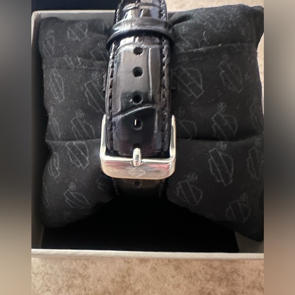 Harley Davidson Charm Collection Watch by Bulova.. - Picture 6 of 11